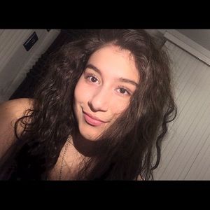 Meet your Posher, Lizbeth